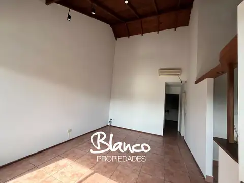 Departamento en Alquiler en Rincon De Morra, $ 700.000