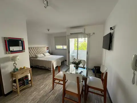 Paseo Güemes. Juramento 100