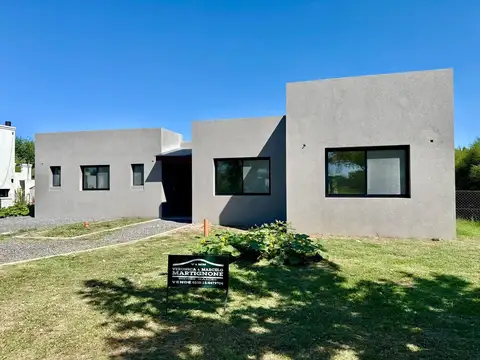 Casa A Estrenar En Venta En Altos De Manzanares