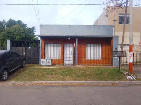 CASA 1 DORMITORIO EN ALQUILER VILLA ELISA, LA PLATA