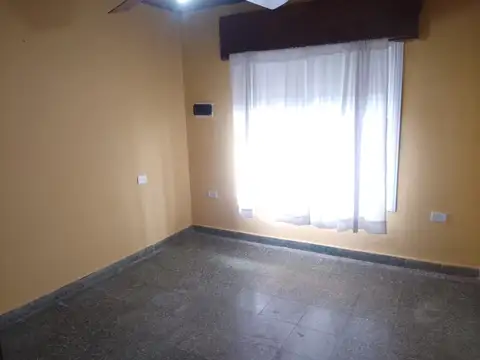 Casa en Alquiler de 1 dormitorio