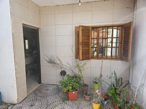 133 entre 528 y 529 300