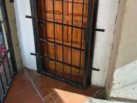 Departamento 5 ambientes con 1 baño