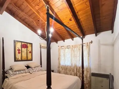 Casa en Alquiler con 1 cochera