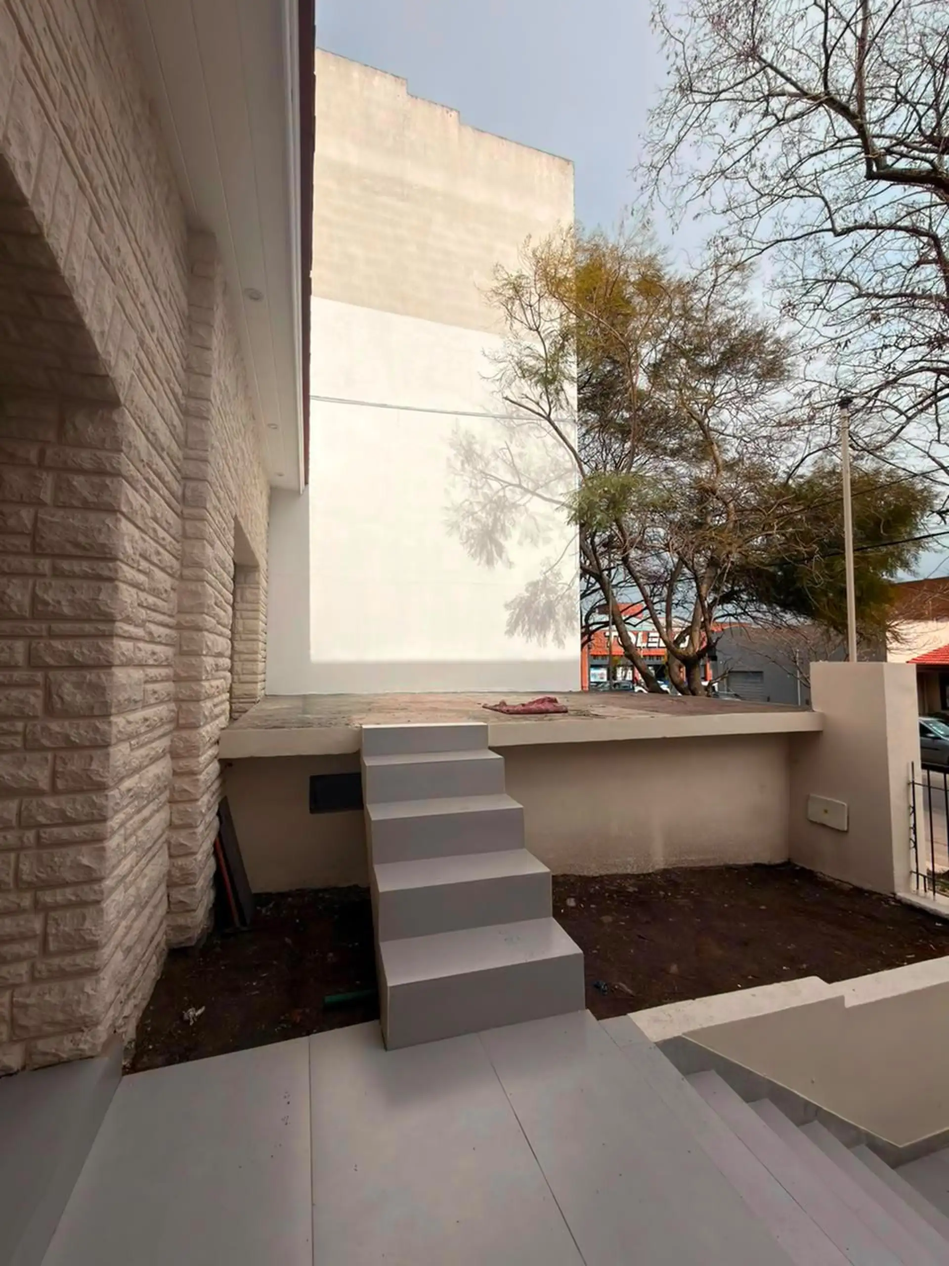 Chalet en PH 3 amb. garaje, patio y terraza - Córdoba y Saavedra