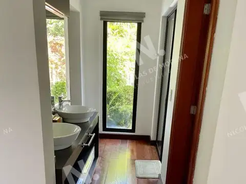 Lujosa Casa de 3 Dormitorios con Piscina en La Arboleda