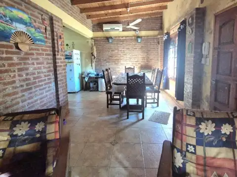 Casa en Venta en Villa Castells