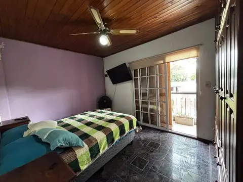 Casa 6 ambientes con 3 baños