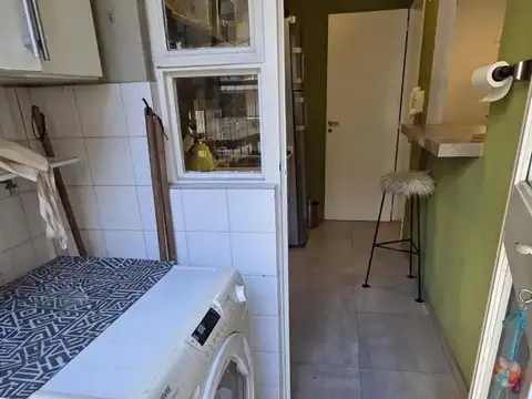 Uriburu e/ Juncal y Arenales