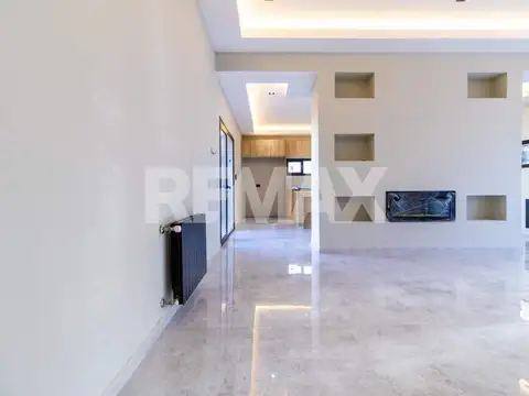 Casa en Venta en Neuquén, USD 369.000