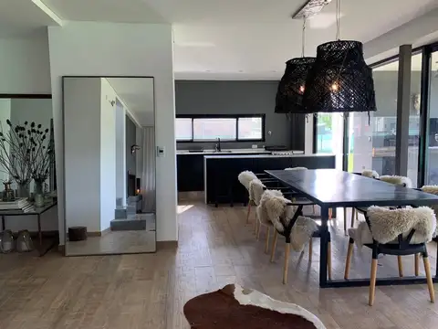 Venta casa 4 ambientes + dependencia en Lagoon Pilar.