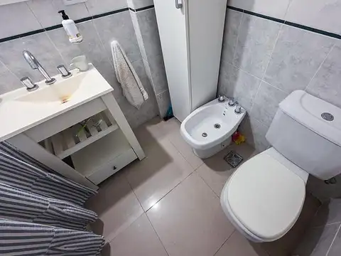 Venta Departamento Monoambiente Luminoso Contrafrente Balcón Plaza Irlanda Caballito