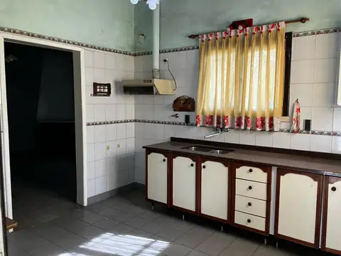 Av. Pte. Domingo Peron