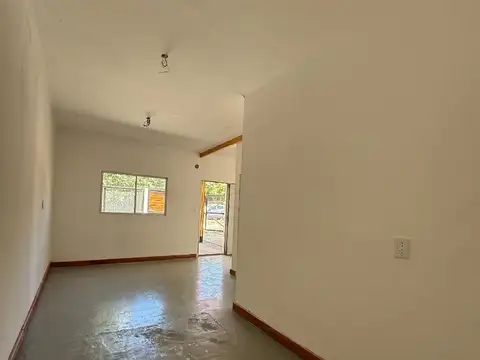 CASA 1 DORMITORIO A ESTRENAR EN ALQUILER, PUEBLO ESTHER!
