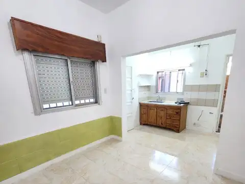 Depto Tipo Casa en Alquiler de Monoambiente