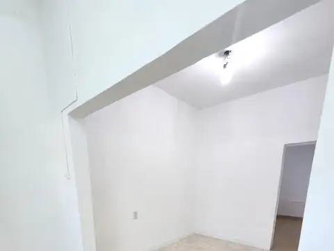 Depto Tipo Casa Monoambiente con 1 baño