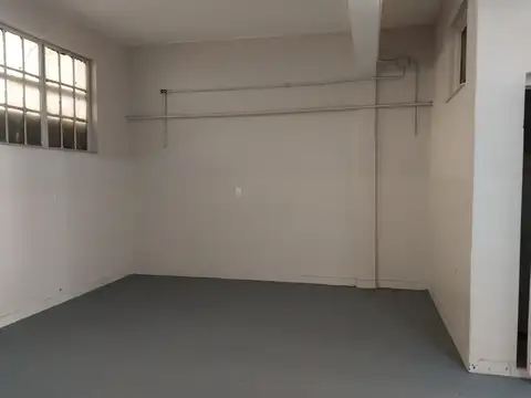 Local en Alquiler Via Púb.