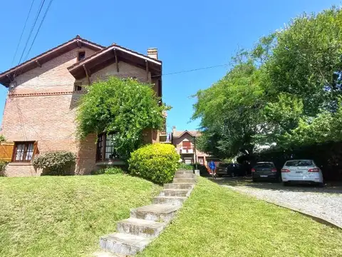 Avenida 4 entre Paseo 109 y 110