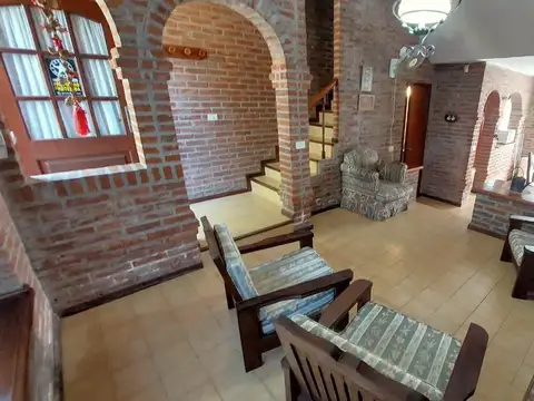 Dúplex - 3 Ambientes - Venta - Villa Gesell - Céntrico - Único