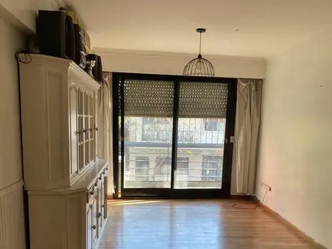 Espinosa 500, Piso 1