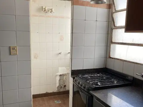 Espinosa 500, Piso 1