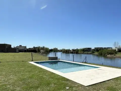 Casa en Alquiler al Este