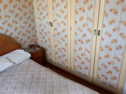 Monasterio 100, Piso 8