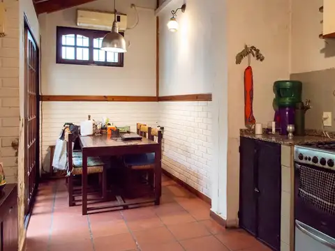 Depto Tipo Casa 4 ambientes con 2 baños
