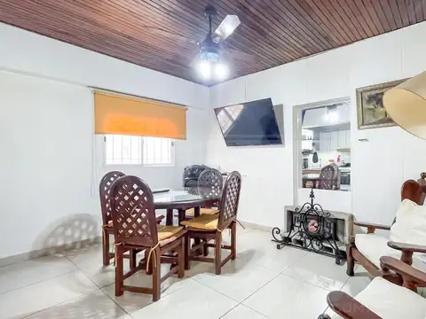 Depto Tipo Casa en Venta 40 años