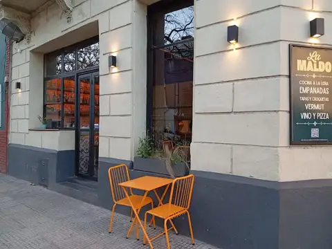 Excelente local Gastronómico para ingresar en la zona de Villa Crespo.