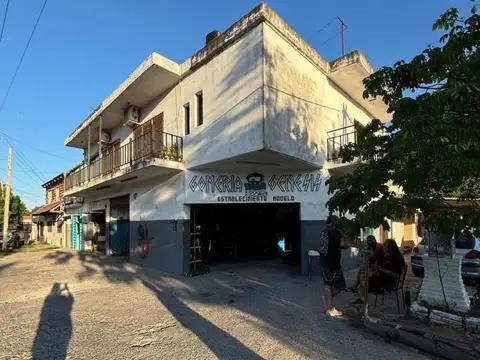 Excelente Dpto De 4 Ambientes Con Local Comercial En Venta