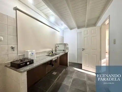 Local en Alquiler en Barrio Parque Leloir, USD 1.300