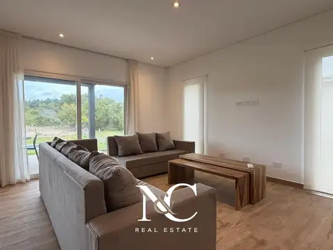 Casa en Venta en Costa Esmeralda, USD 260.000
