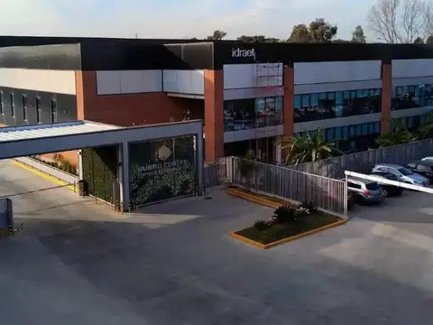 Mega Predio 42.000m² en Villa Adelina | Galpones Clase A par