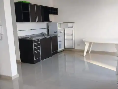 Monoambiente, Piso 1°-101, 38 m2 total, c/balcón al fte, Bel