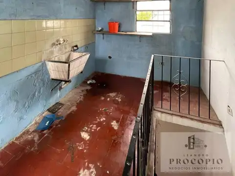 Casa 4 ambientes con 1 baño