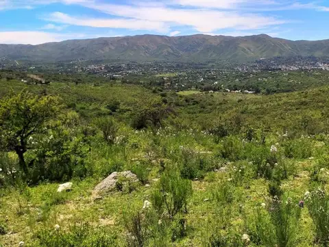 CAMPO EN LA FALDA 17 HECTAREAS ARROYO NATURAL 