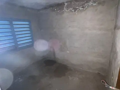 Casa 5 ambientes con 1 baño