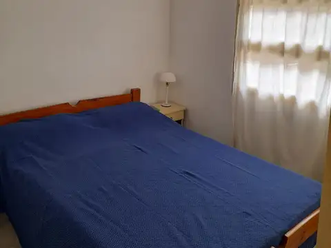 2 CASAS + LOCAL EN MAR DEL TUYU SOBRE CALLE 4