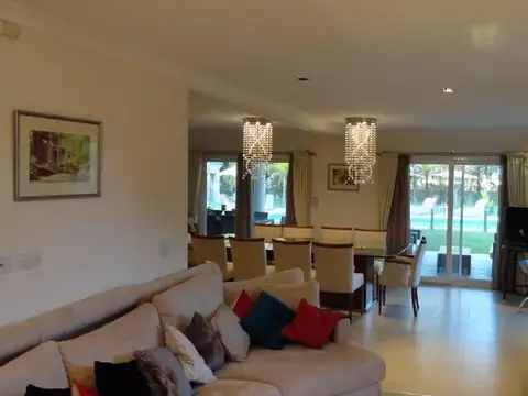 Casa en Venta de 7 dormitorios