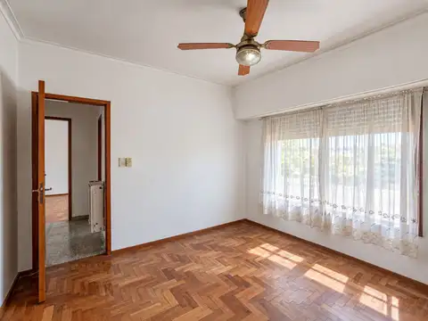Calle 137 esquina 33 2000
