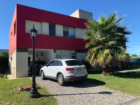 CASA EN VENTA EN LOS OMBUES