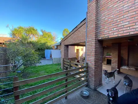 Chalet 4 ambientes en venta- Ituzaingó Norte