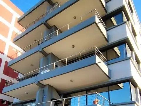 Paseo 113 100, Piso 2