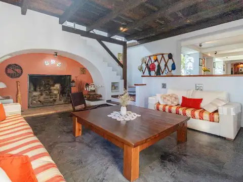 CASA EN VENTA CON VISTA AL MAR EN BELLA VISTA