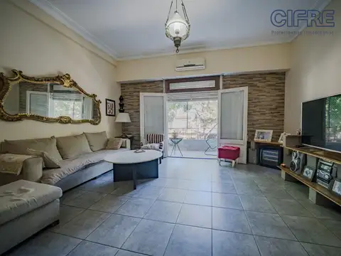 Depto Tipo Casa en Venta 40 años