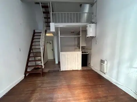 Depto Tipo Casa en Alquiler de 2 ambientes
