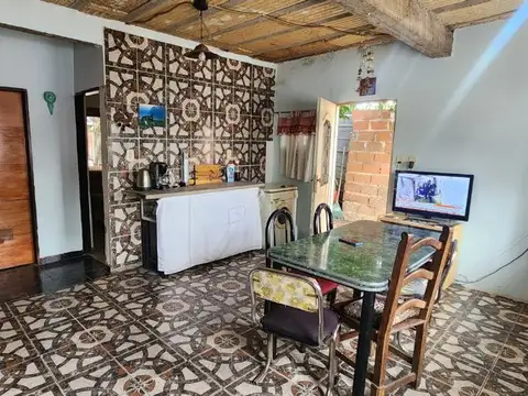 Casa 5 ambientes con 2 baños