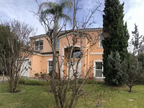 Casa Estilo Marbella en Venta o alquiler en Barrancas del Lago - Nordelta