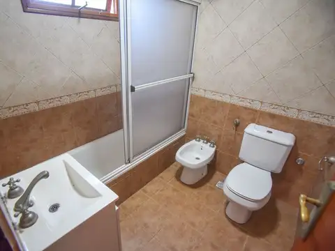 CASA APTA CRÉDITO CON QUINCHO Y PATIO | GUADALUPE